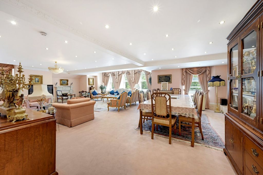 Property photo 3 of 17 Reception Room