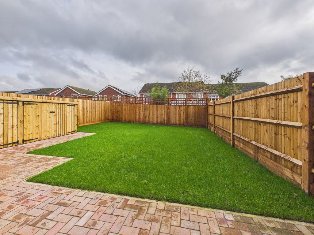 Property photo 2 of 17 Cam02119G0-Pr0530-Still007