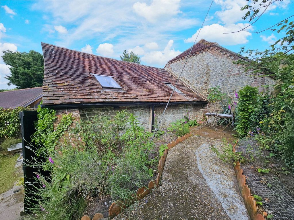Property photo 2 of 17 Picture No. 19