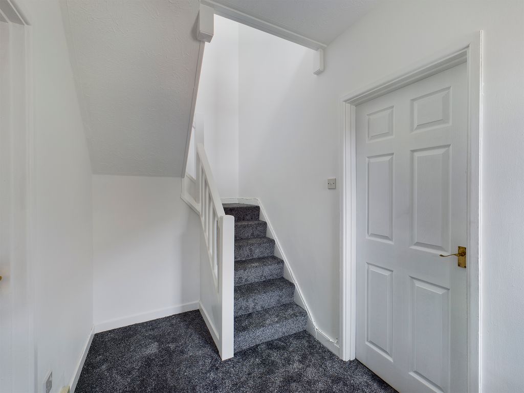 Property photo 2 of 12 Image