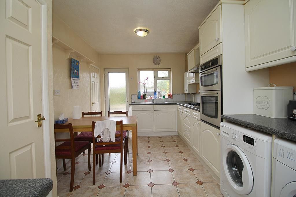 Property photo 3 of 35 Kitchen