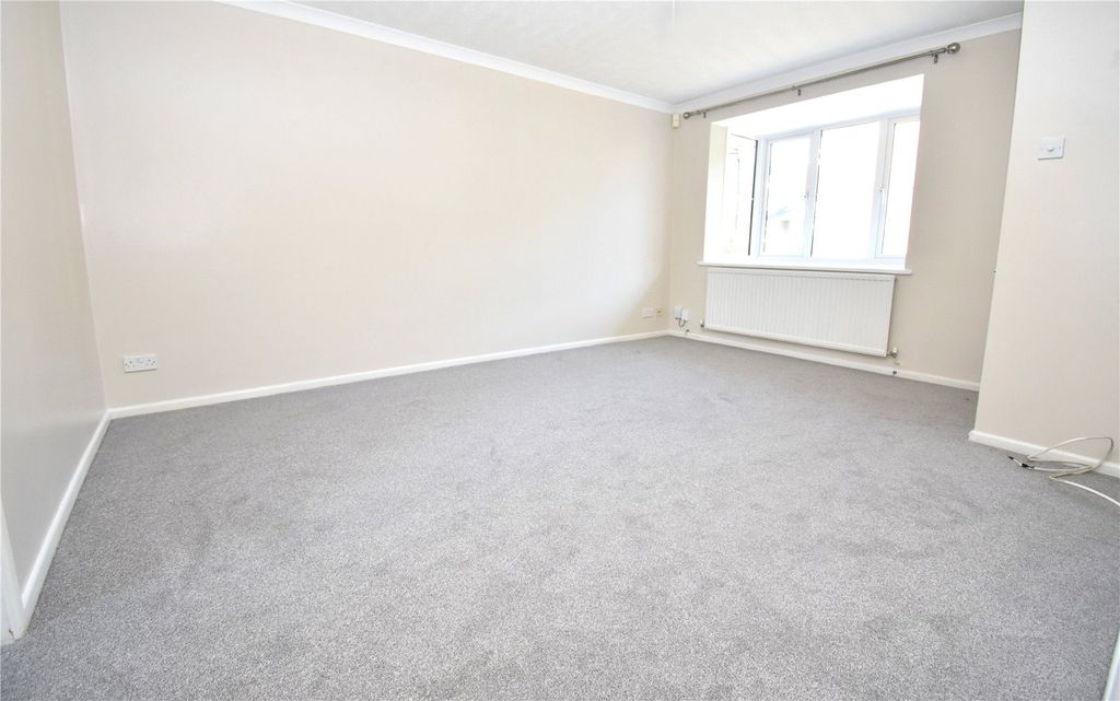 Property photo 2 of 12 Picture No. 10