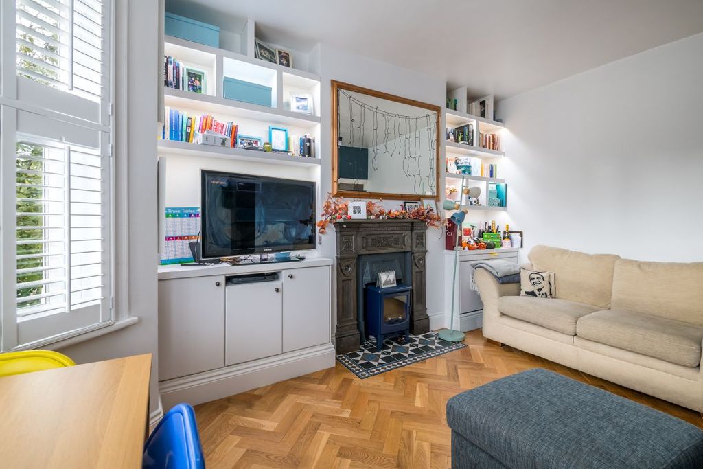 Property photo 3 of 10