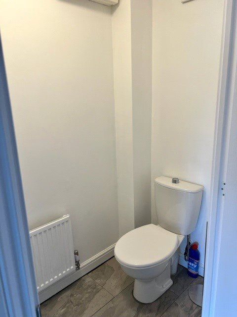 Property photo 3 of 11 Picture No. 35