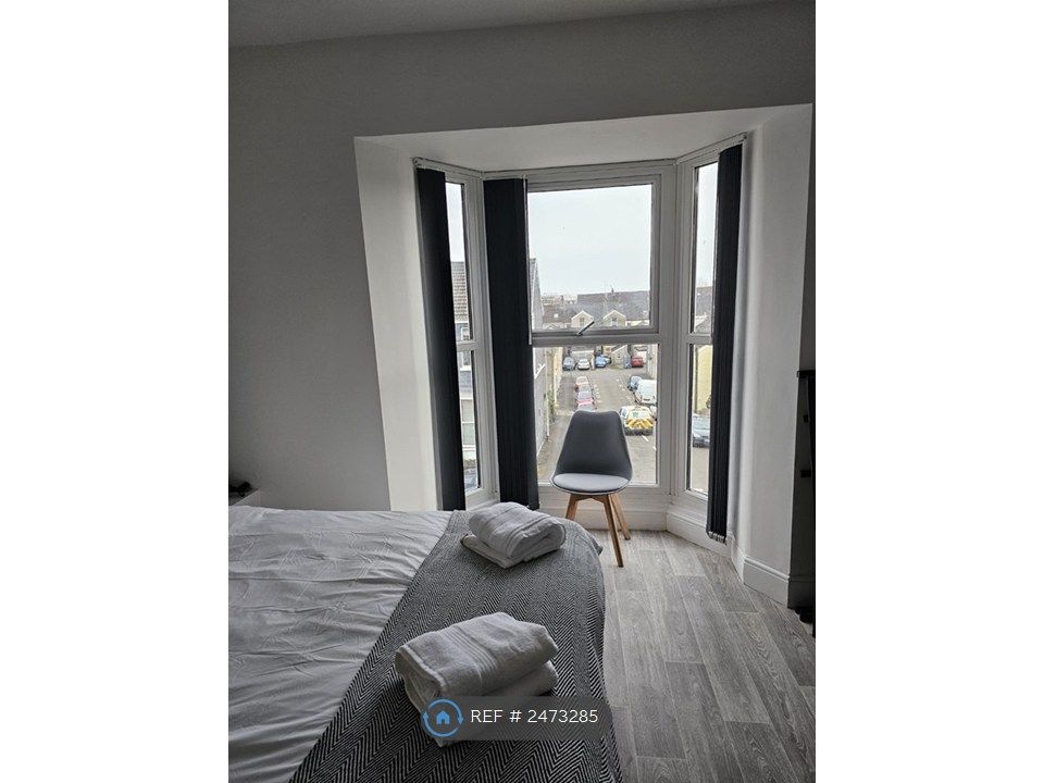 Property photo 1 of 3