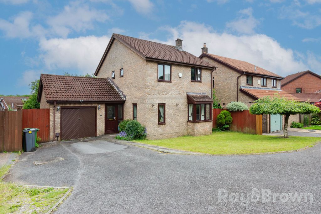 Property photo 1 of 41