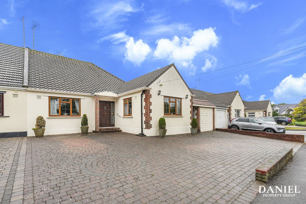 Property photo 1 of 33