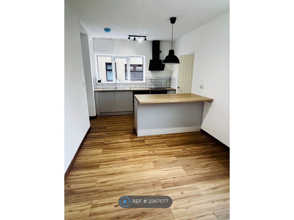 Property photo 1 of 34