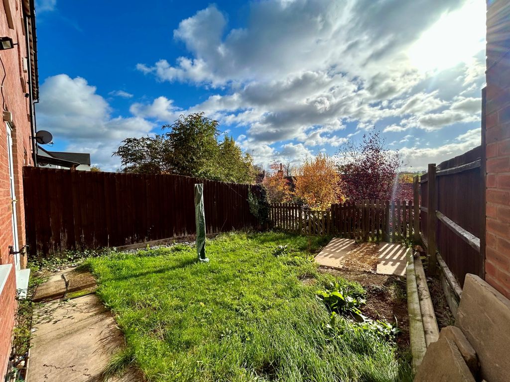 Property photo 3 of 14 Garden