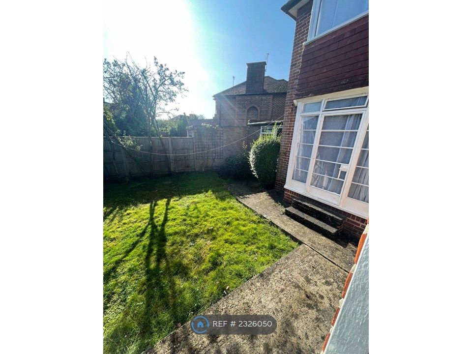 Property photo 2 of 16 Garden