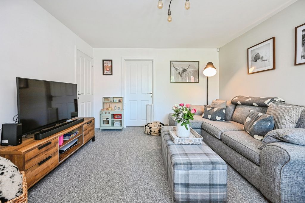 Property photo 3 of 15 Pbox-Img.Jpg