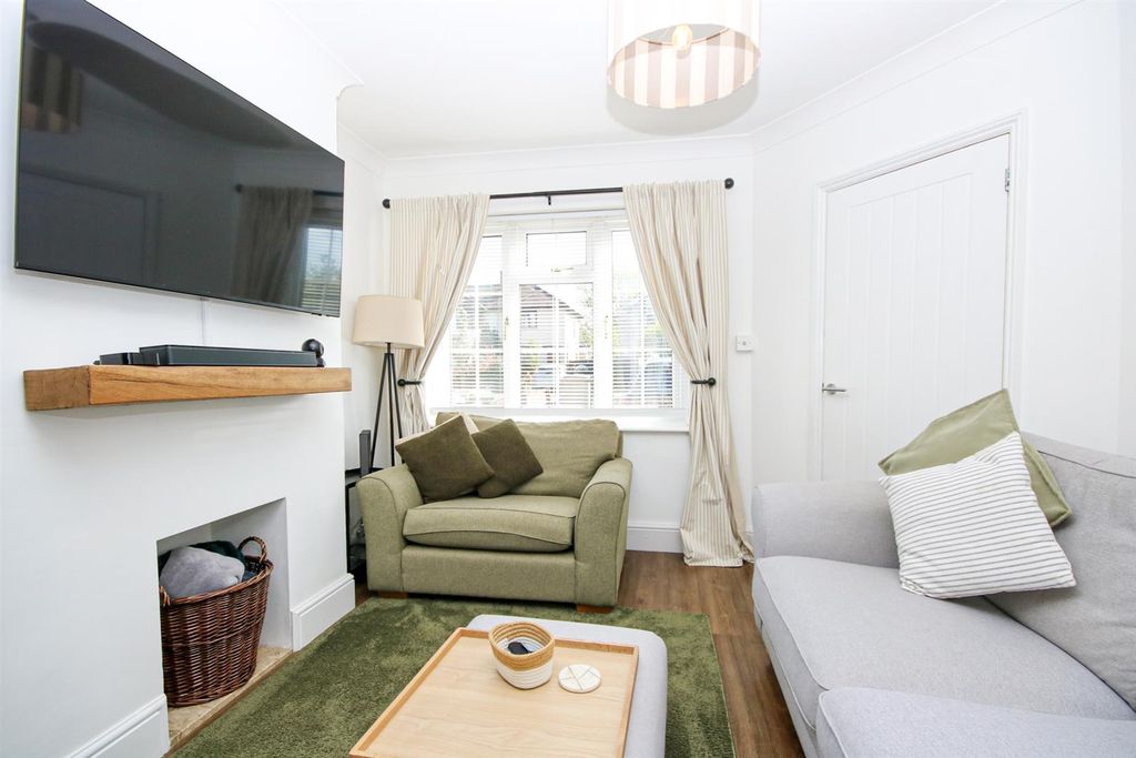 Property photo 3 of 17 8-Img_0831.Jpg