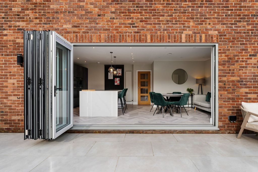Additional image 16 of 4 bed property for saleBarnside Way, Tytherington, Macclesfield SK10