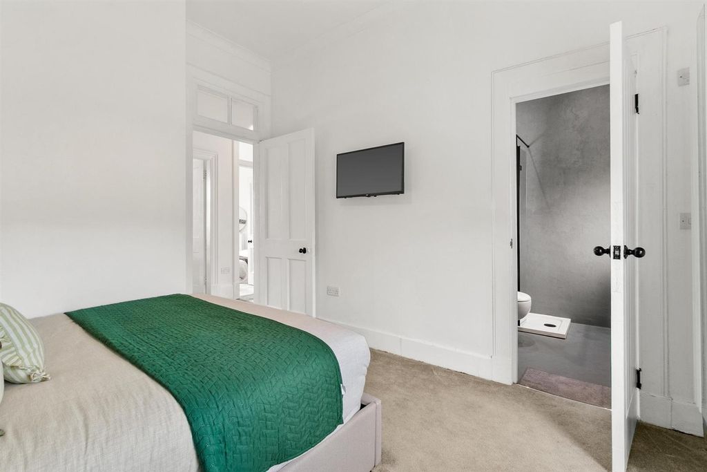 Additional image 19 of 2 bed flat for saleLevenford Terrace Dumbarton G82