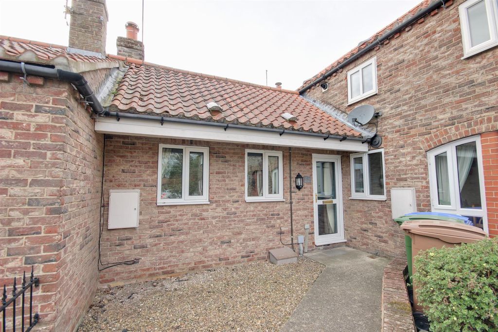 Property photo 2 of 11 Img_0004-Img_0006_Lzn.Jpg