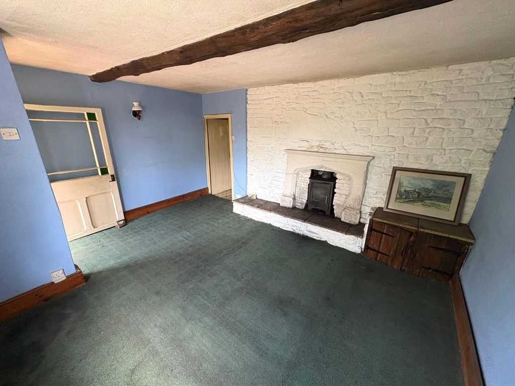 Property photo 3 of 22 Picture No. 01