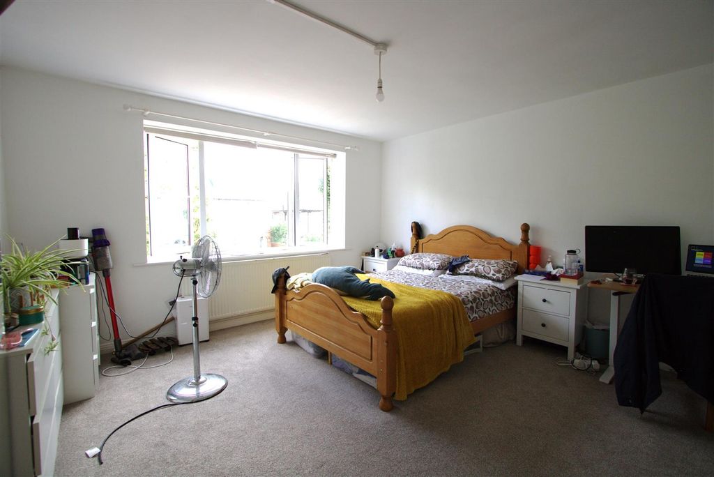 Property photo 3 of 5 Img_8735.Jpg