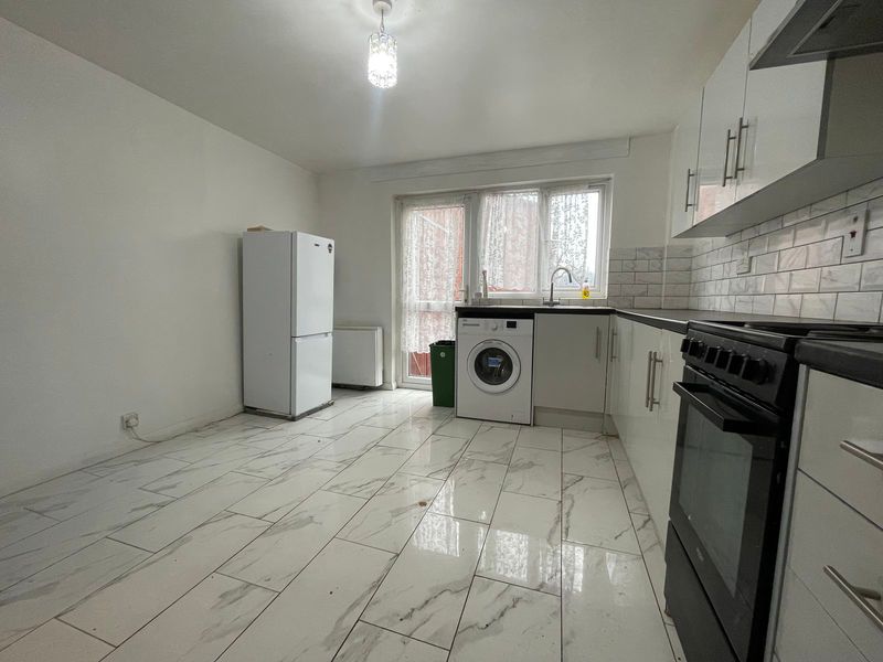 Property photo 2 of 8 Photo 9