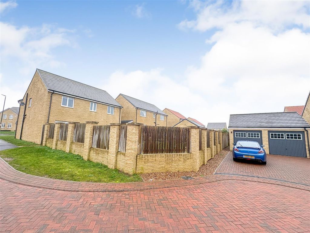 Property photo 3 of 20