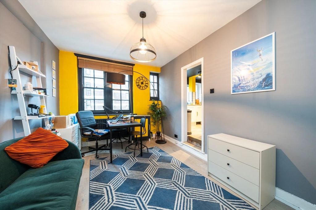 Property photo 2 of 6