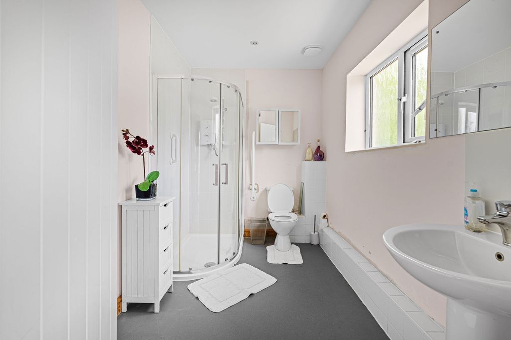 Additional image 10 of 4 bed bungalow for saleEast Taphouse, Liskeard PL14