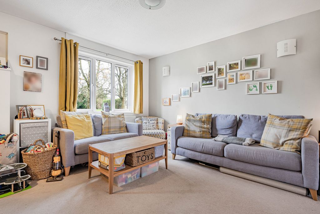 Property photo 2 of 18