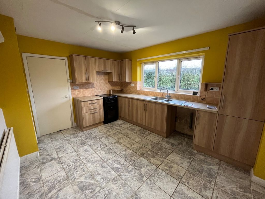 Property photo 3 of 12 Picture No. 06