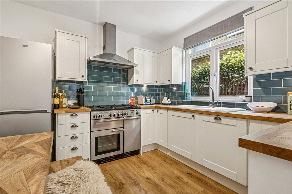 Property photo 3 of 14 Picture No. 01