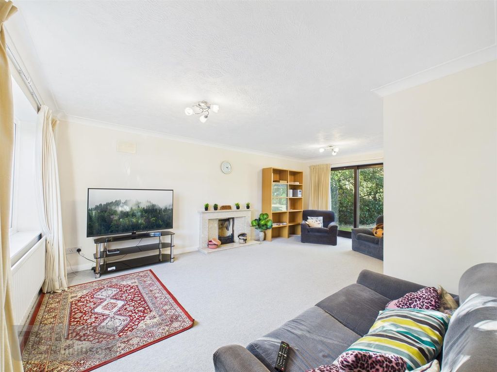 Property photo 3 of 16 Cam02600G0-Pr0572-Still004.Jpg