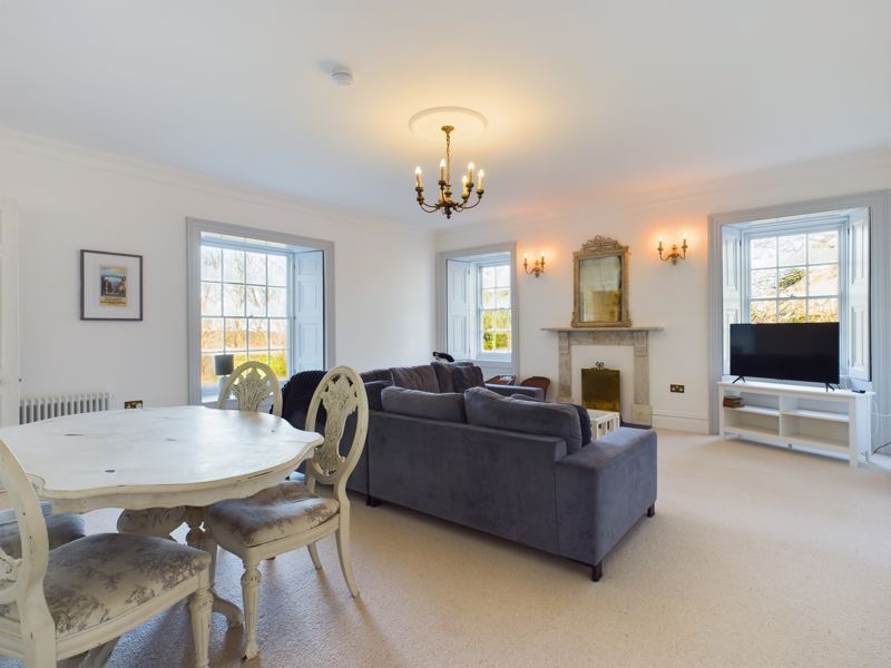 Property photo 3 of 13 Lounge/Diner