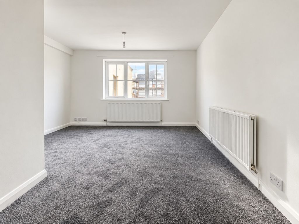 Property photo 3 of 11 6107922
