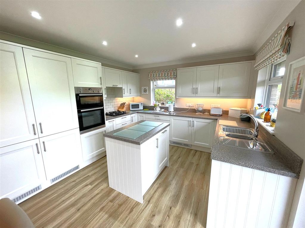 Property photo 2 of 16 5.Jpg