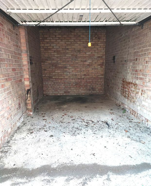 Property photo 2 of 3