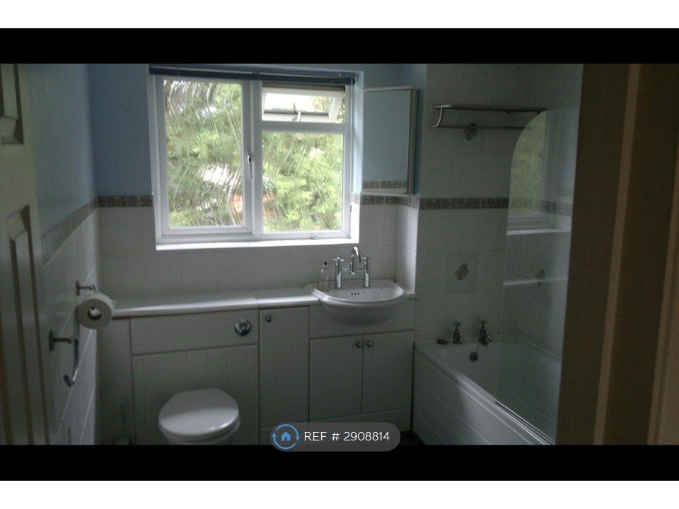 Property photo 2 of 6 Bath Room
