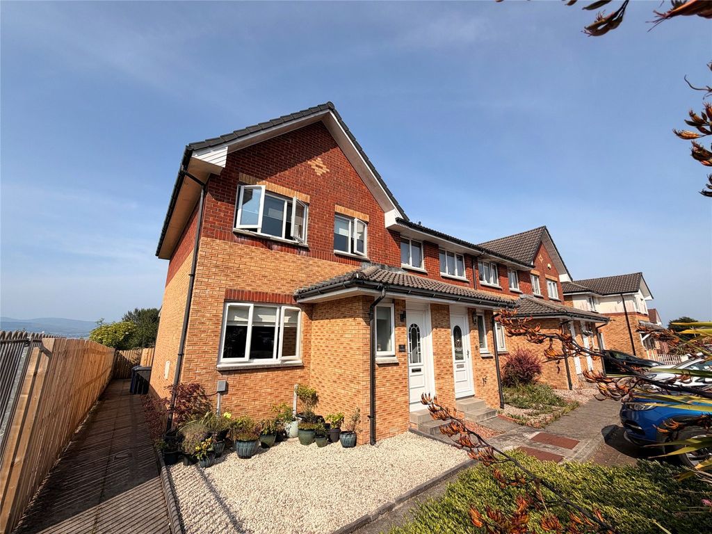 Property photo 1 of 33 Picture No. 28
