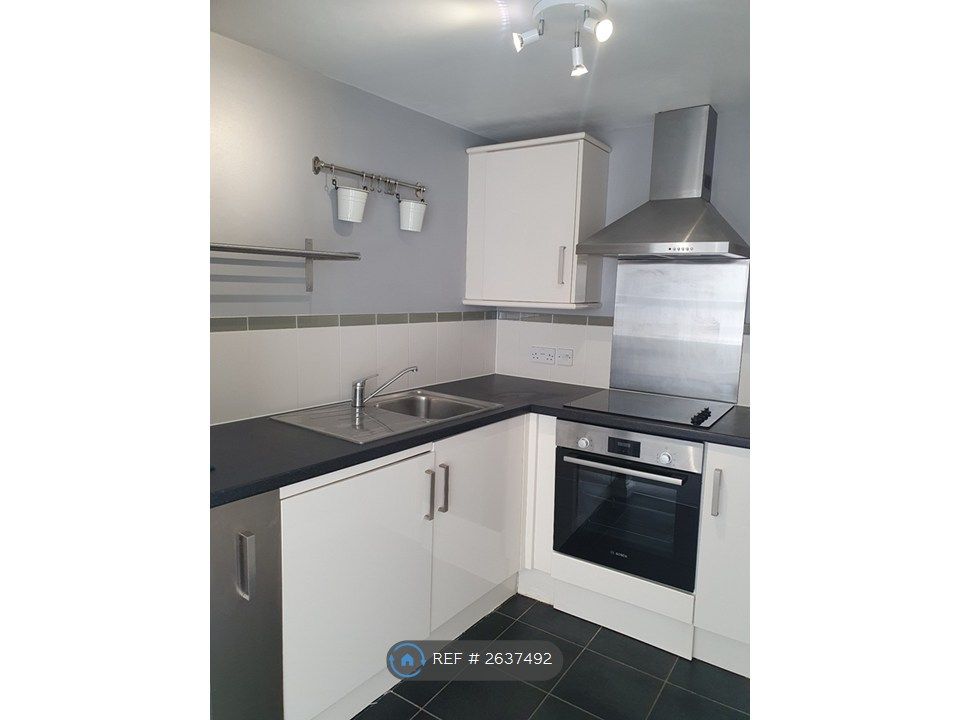 Property photo 2 of 12