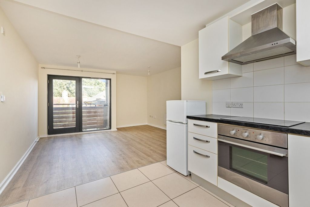 Property photo 3 of 12 3547916