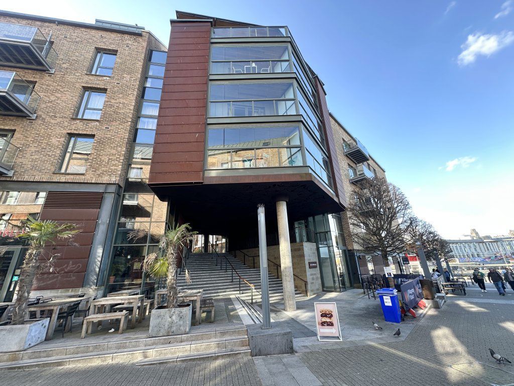 Property photo 1 of 27