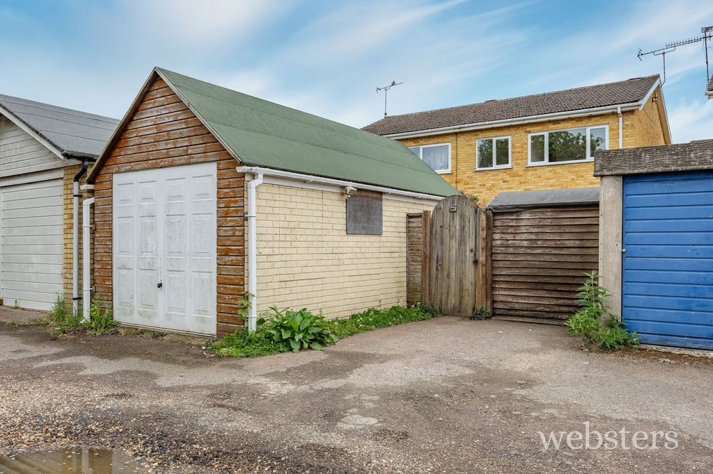 Property photo 2 of 16