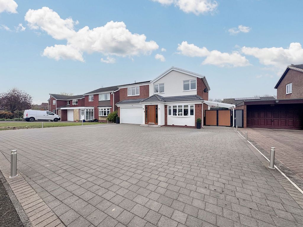 Property photo 1 of 36