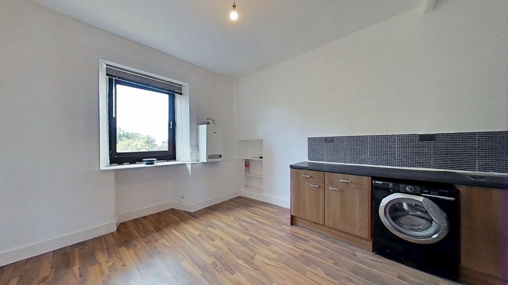Property photo 2 of 9 Picture No. 06