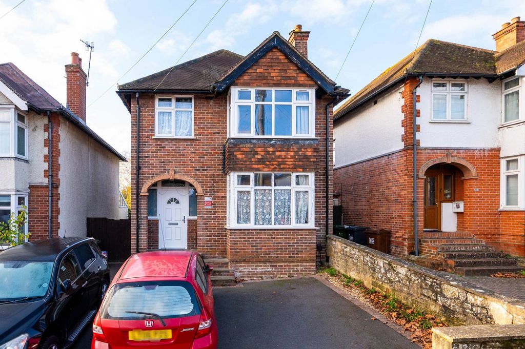 Property photo 2 of 11