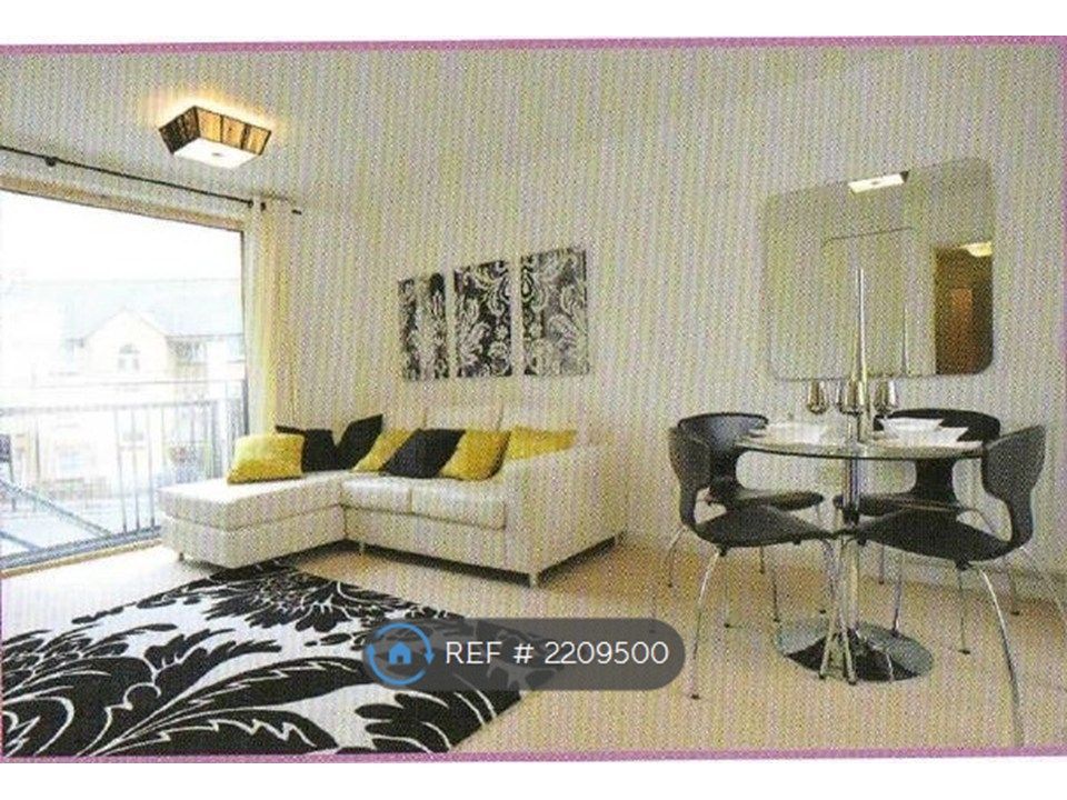Property photo 1 of 12 Living Dining Area