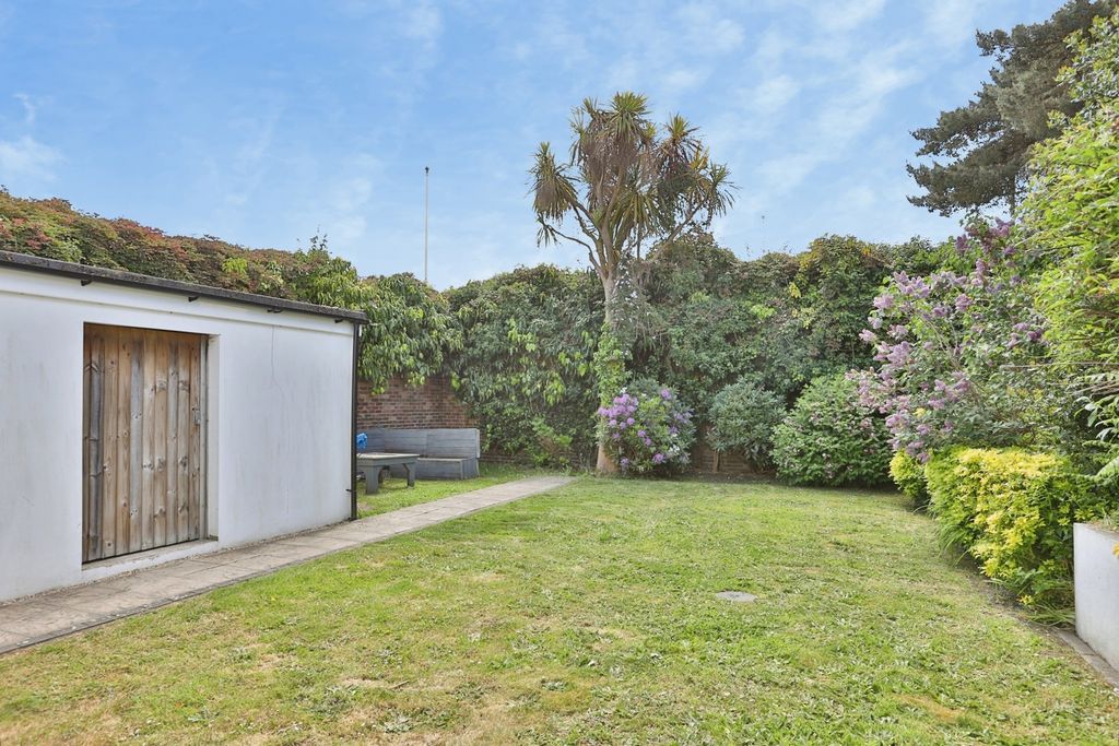 Property photo 2 of 12 Pbox-Img.Jpg