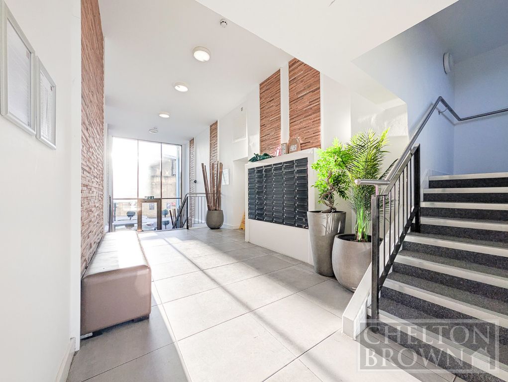 Property photo 1 of 33 Lobby