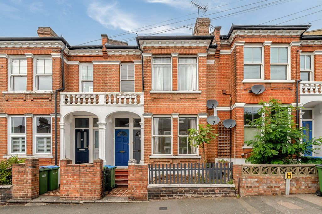 Property photo 1 of 13 4553330