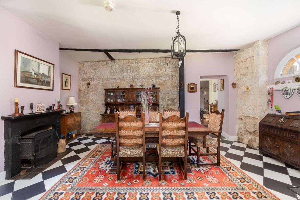 Property photo 2 of 14 Dining Hall