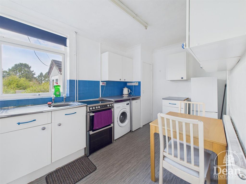 Property photo 3 of 21