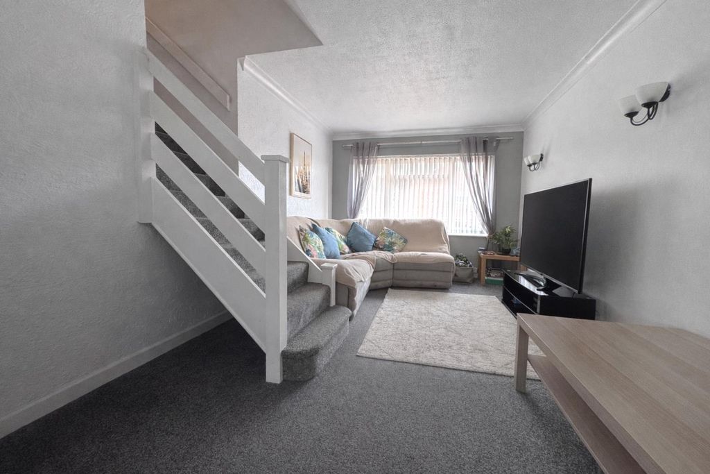 Property photo 3 of 14 2C485Afe-2CD0-46D9-B2C6-79B807B44827.Png