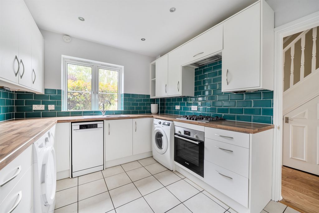 Property photo 2 of 12